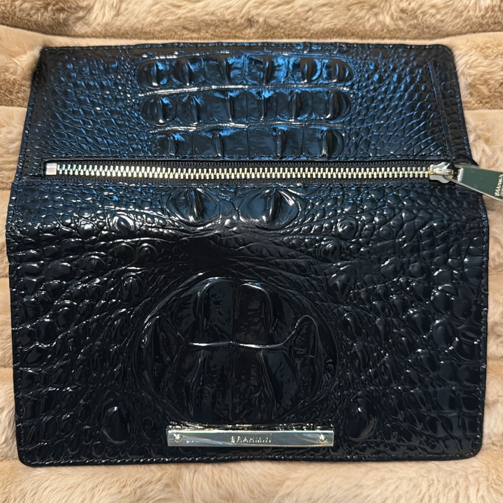 Melbourne Collection black Serenade Ady Wallet - Picture 2 of 4